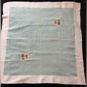 Vintage White Tablecloth Pink Edge Floral , 40x40